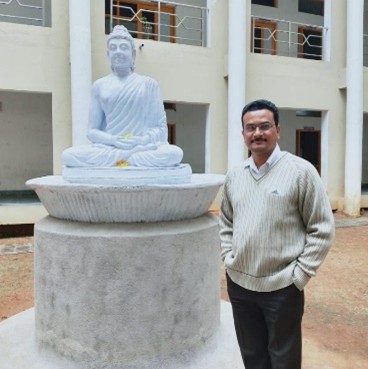 Dr. Santosh S. Thakur