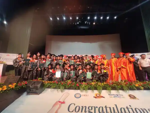 Convocation Image 14